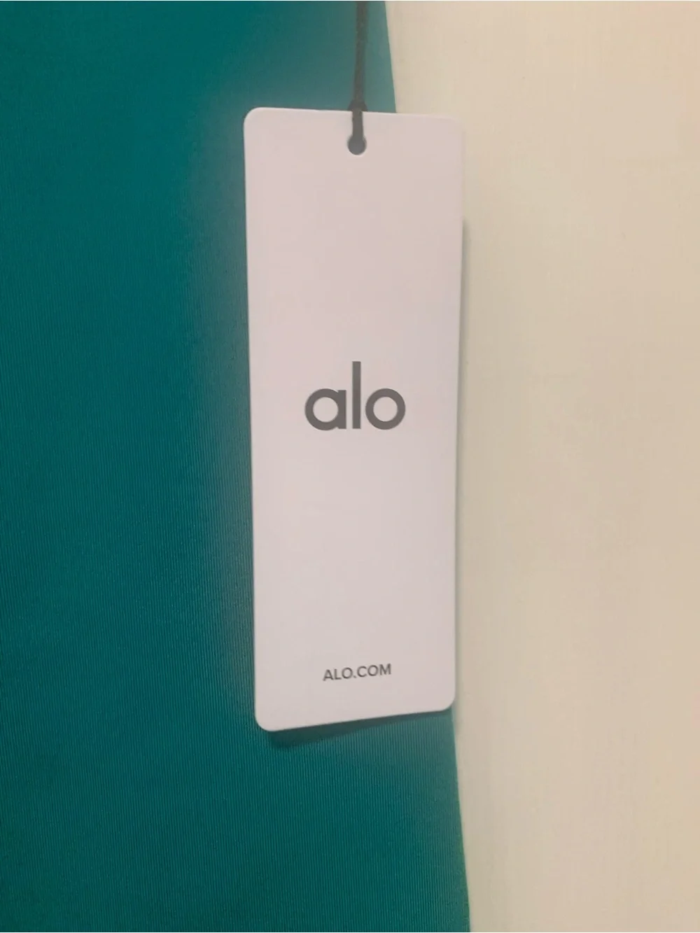 ALO Yoga nwt alo